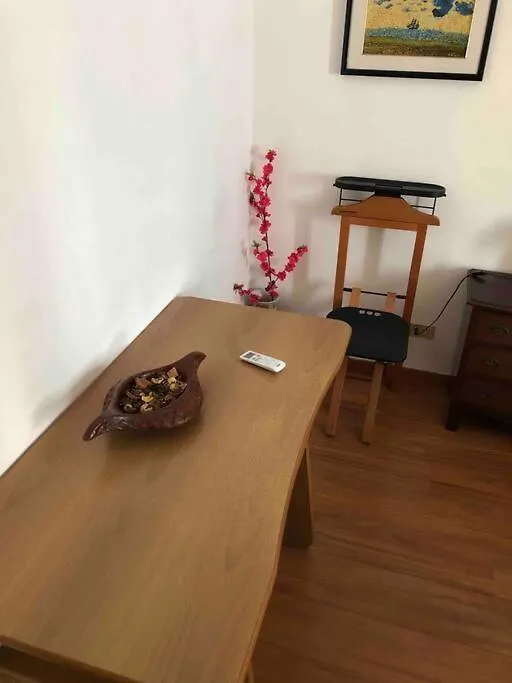 Suite 1800 Bari